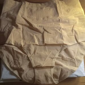 Avidlove Tummy Control Shapewear for Women High Waist Trainer Body Shaper Briefs